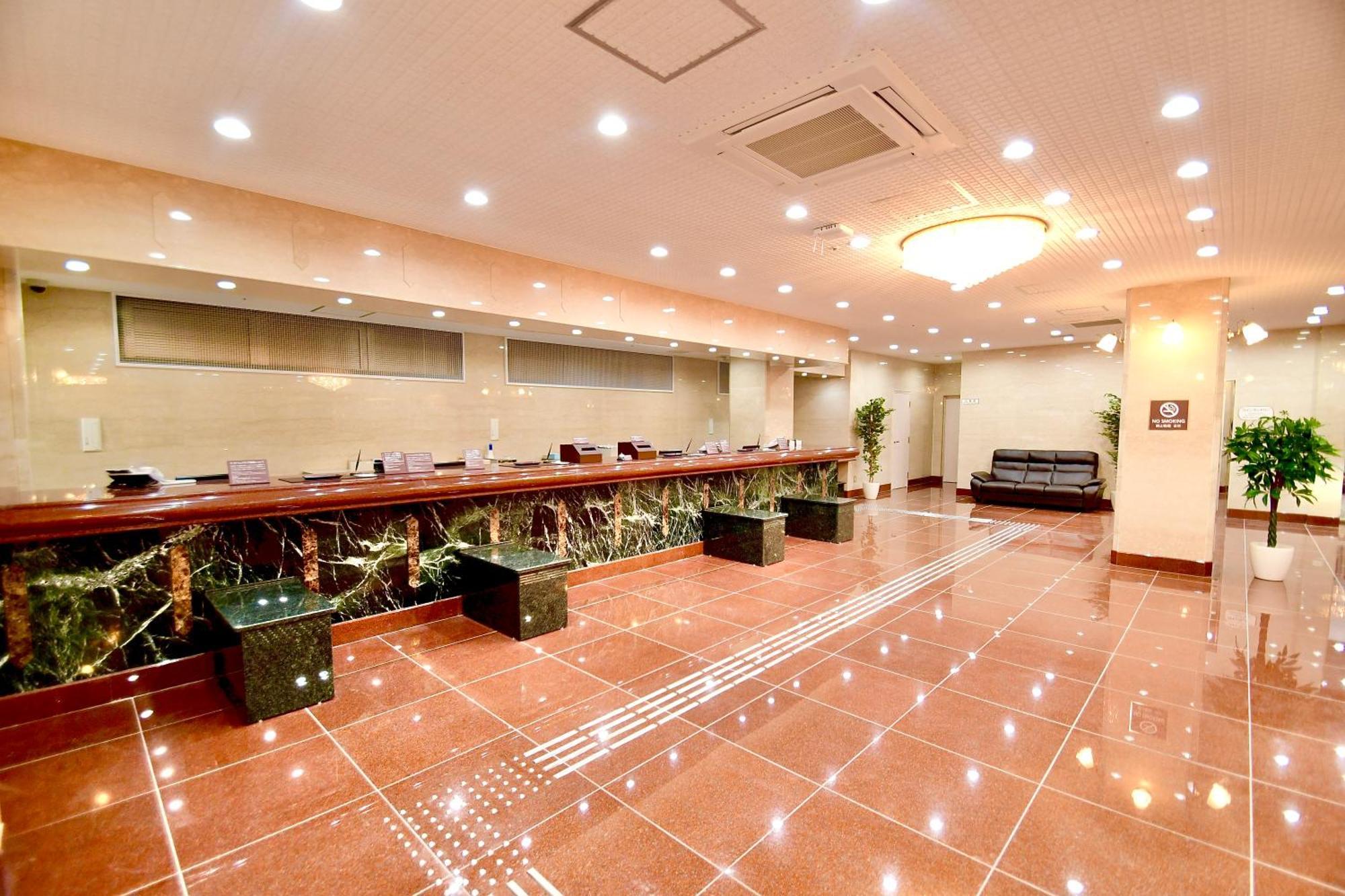 Himeji Ekimae Universal Hotel Minamiguchi Exterior foto